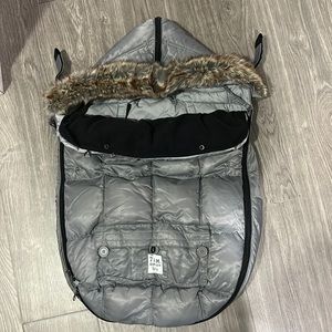 7AM enfant stroller sac size small 0-6 months GREAT CONDITION